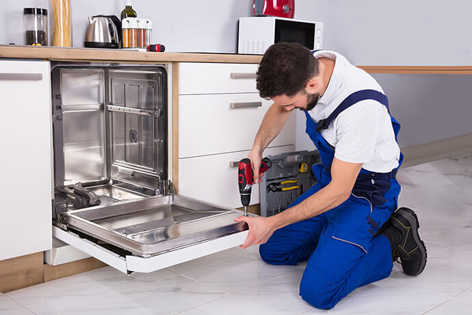 Integrated dishwasher installation in a London home