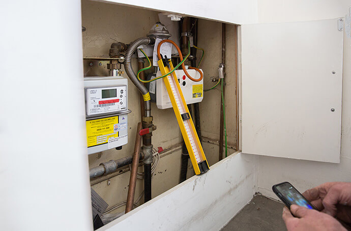 Gas safety check up in a London property