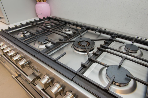Book your gas cooker installation in London with us